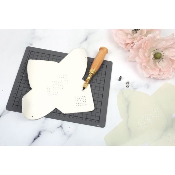 Coupon de simili cuir - Ki-Sign - Vieux Rose - 66x45 cm