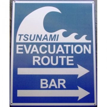 Plaque bar en métal peint - Evacuation route tsunami - Tôle déco humour café