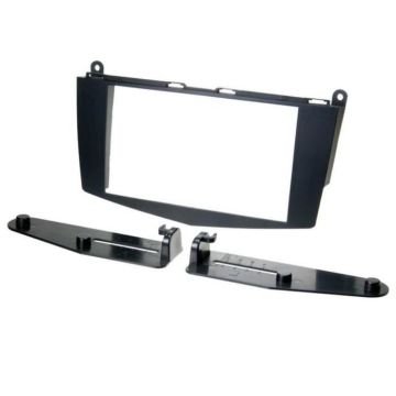 Kit Facade Autoradio FA9032A compatible avec Mercedes Classe C W204 - modele sans boutons