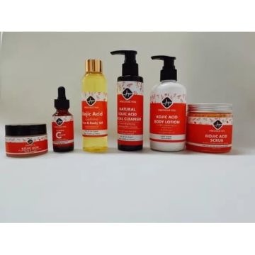 Gamme Kojic Clear extra fort, super éclaircissant, pour un teint clair, et lisse