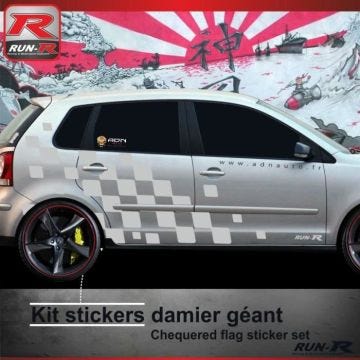 Autocollant pour bas de caisse - VOLKSWAGEN - Polo 9N - Powered by Volkswagen - Argent
