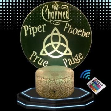 Lampe de Chevet 3D LED Charmed Série TV ,Soeurs Halliwell, Veilleuse changement de Couleurs, Déco Idée Cadeau pour Fan et Passionés