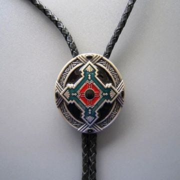 Cravate Bolo Tie d'inspiration amérindienne en cuir tressé - Fan Country