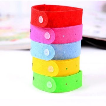Bracelet anti-moustique Huiles essentielles naturelles - Couleur aléatoire