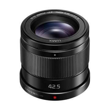 Panasonic Lumix 42,5mm F1.7 | Objectif à focale fixe H-HS043E-K ( angle 42,5mm, Grande ouverture F1.7, Stabilisé, équiv. 35mm: 85mm)