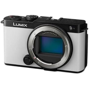 Appareil Photo Hybride - PANASONIC - Lumix S9 - 24,2 MP - Double Stabilisation - Autofocus Hybride